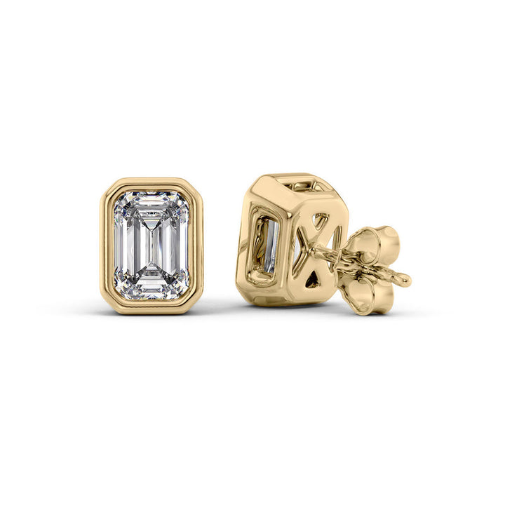Bezel Stud Earrings Set With Emerald Lab Diamonds