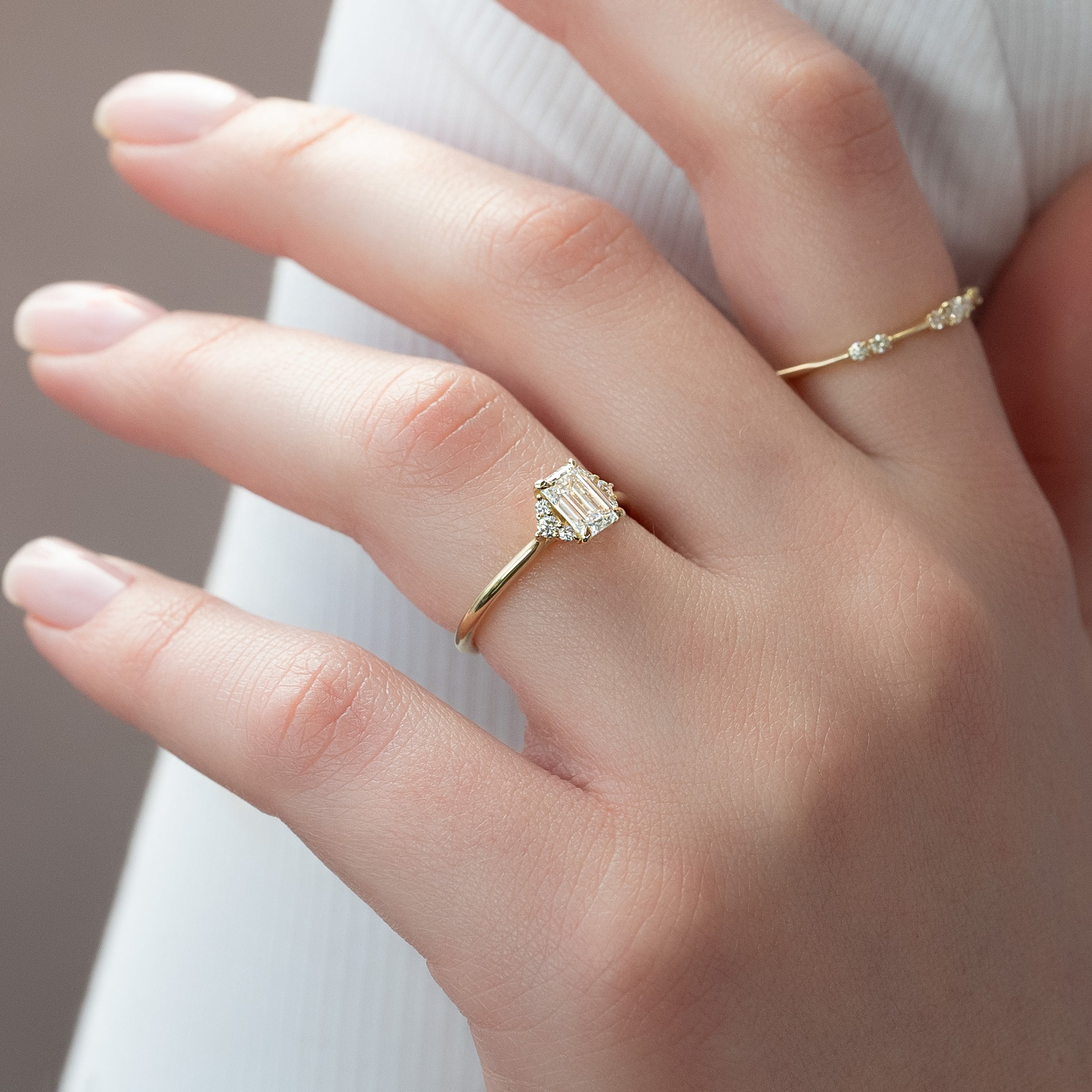 The Victoria Set With A 2 Carat Emerald Lab Diamond