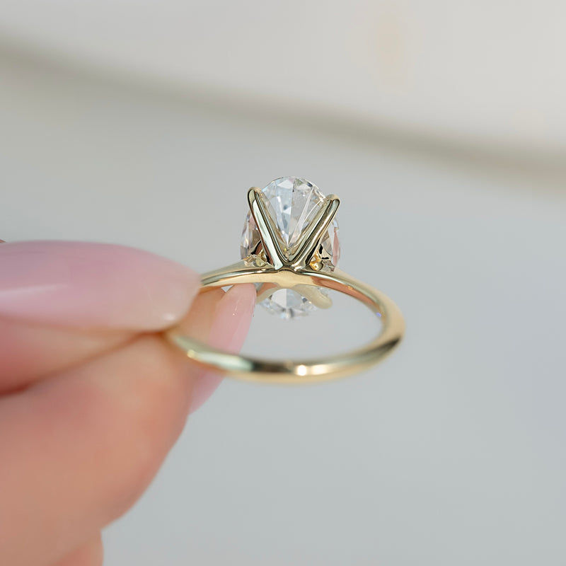 The Katelyn Set With A 2 Carat Oval Lab Diamond