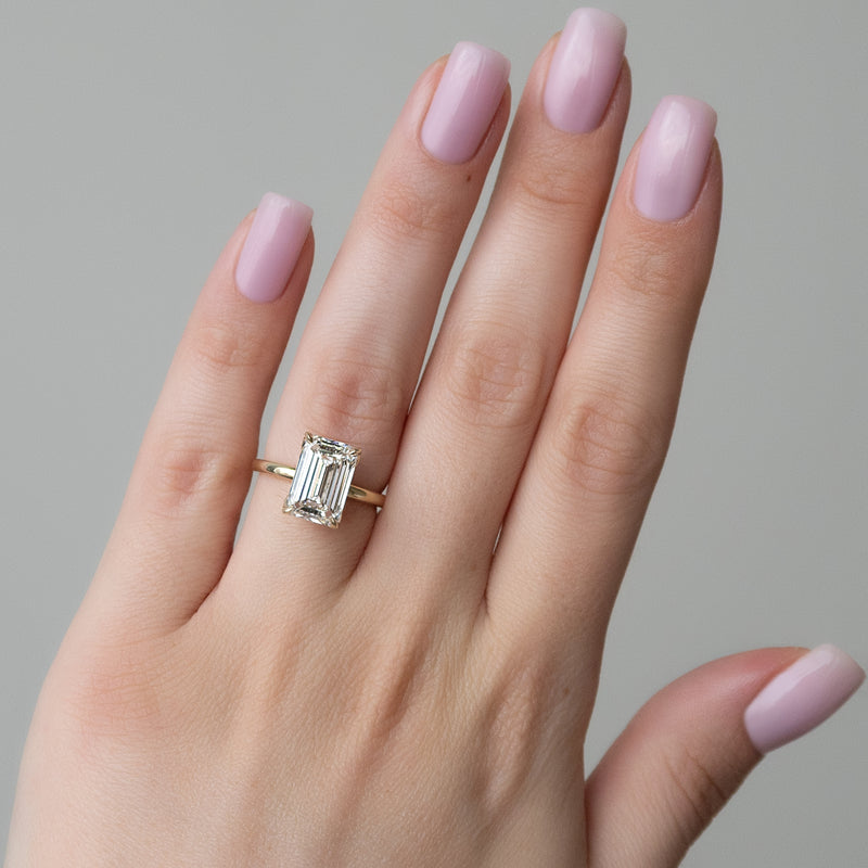The Lisa Set With A 2 Carat Emerald Lab Diamond