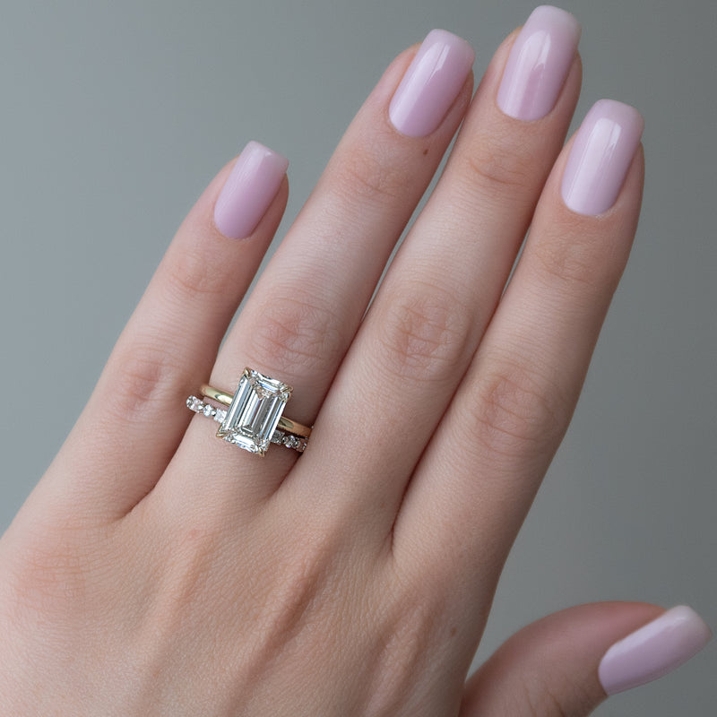 The Lisa Set With A 2 Carat Emerald Lab Diamond