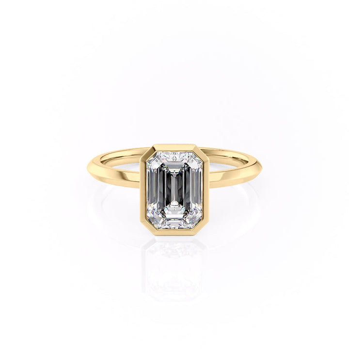 The Razor Bezel Kamellie Set With A 2 Carat Emerald Lab Diamond