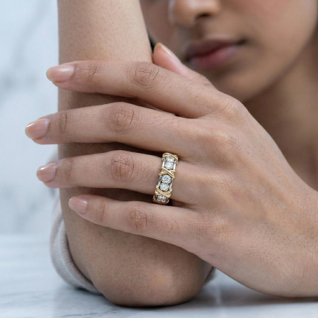 Sixteen Stone Classic Band Ring