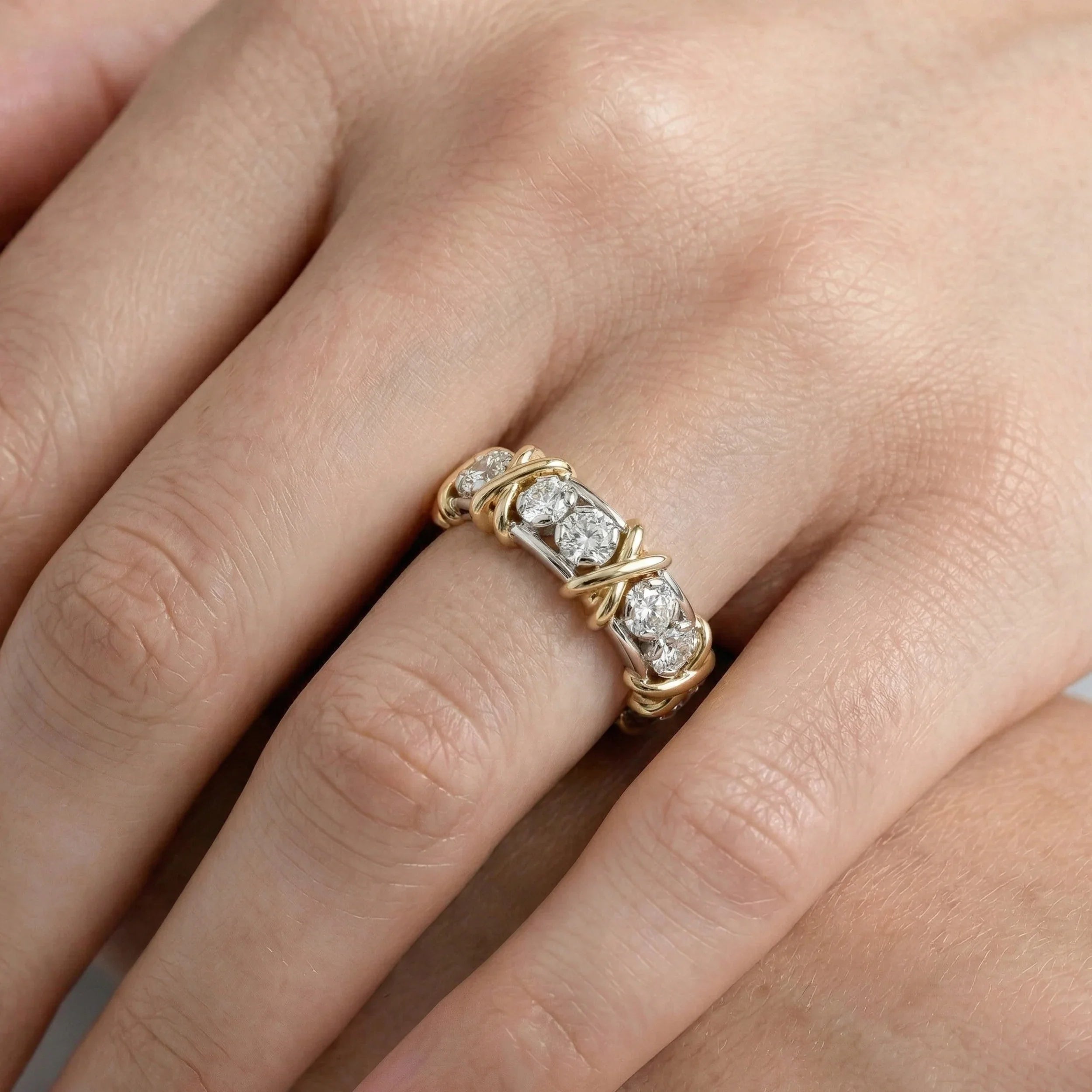 Sixteen Stone Classic Band Ring