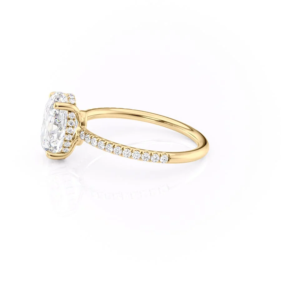 The Low Profile Kamellie Set With A 2 Carat Oval Lab Diamond