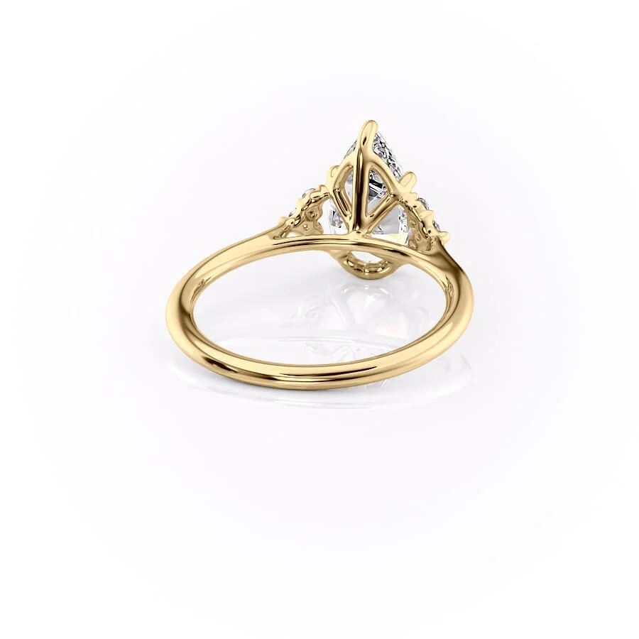 The Victoria Set With A 2 Carat Pear Lab Diamond