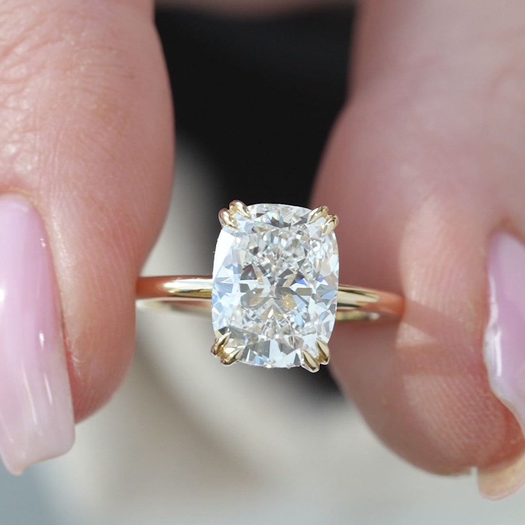 The Kamellie Set With A 2 Carat Elongated Cushion Lab Diamond