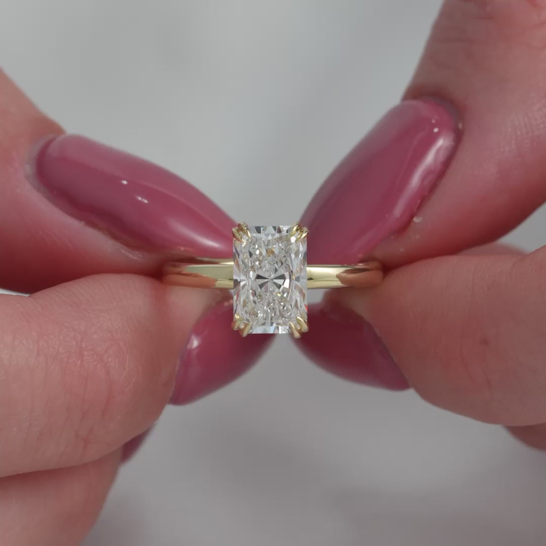 The Nelly Set With A 2 Carat Radiant Lab Diamond