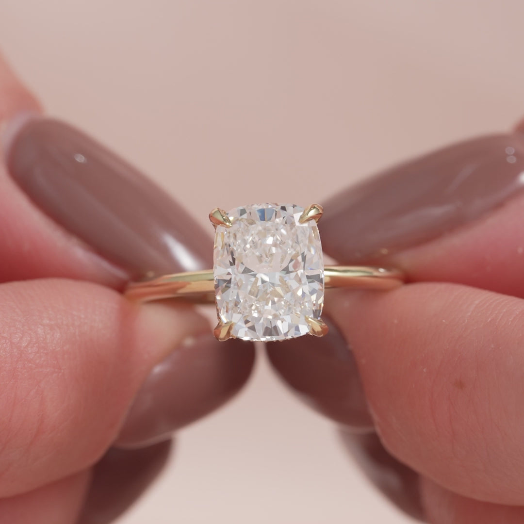 The Kamellie Set With A 2 Carat Elongated Cushion Lab Diamond
