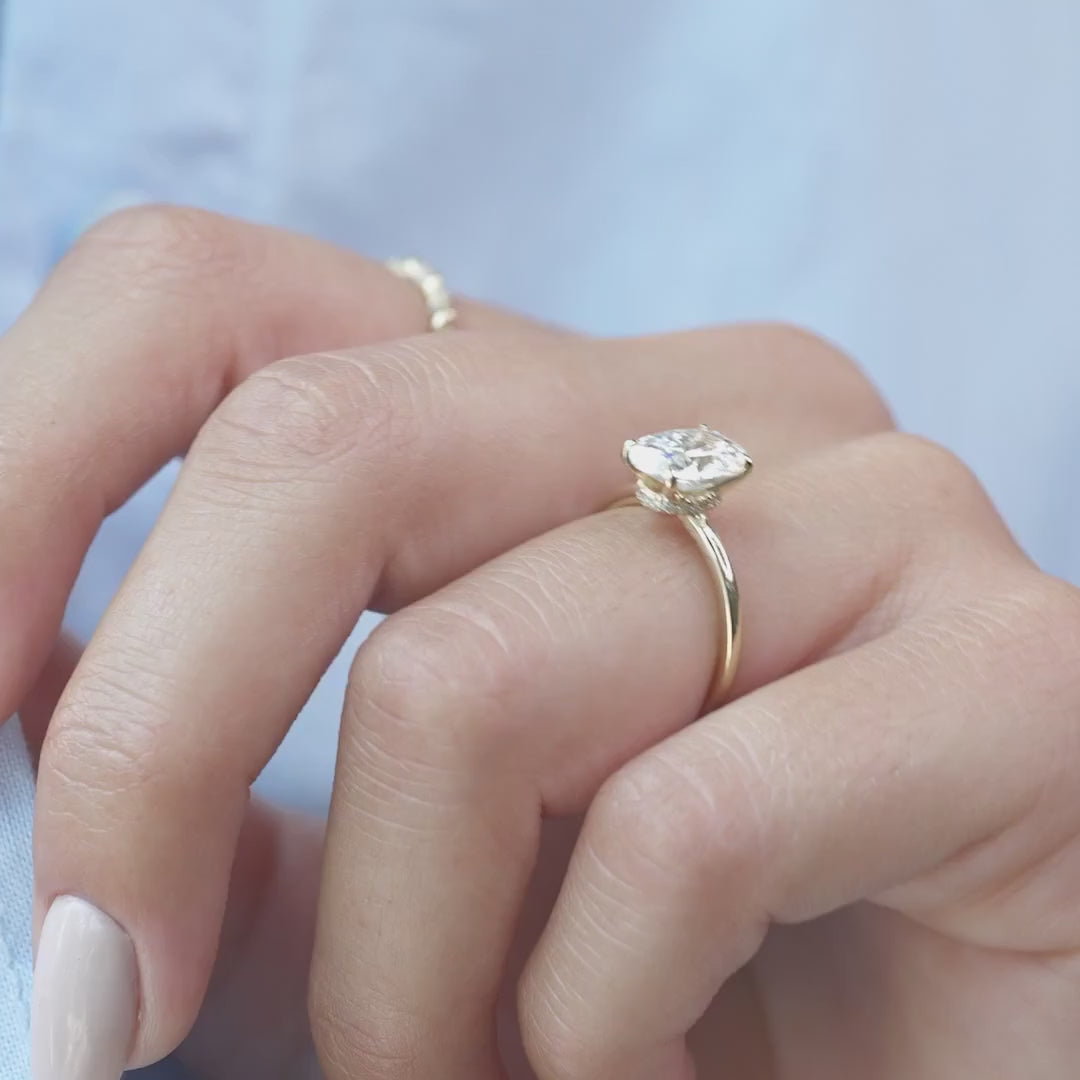 The Nelly Set With A 2 Carat Oval Lab Diamond