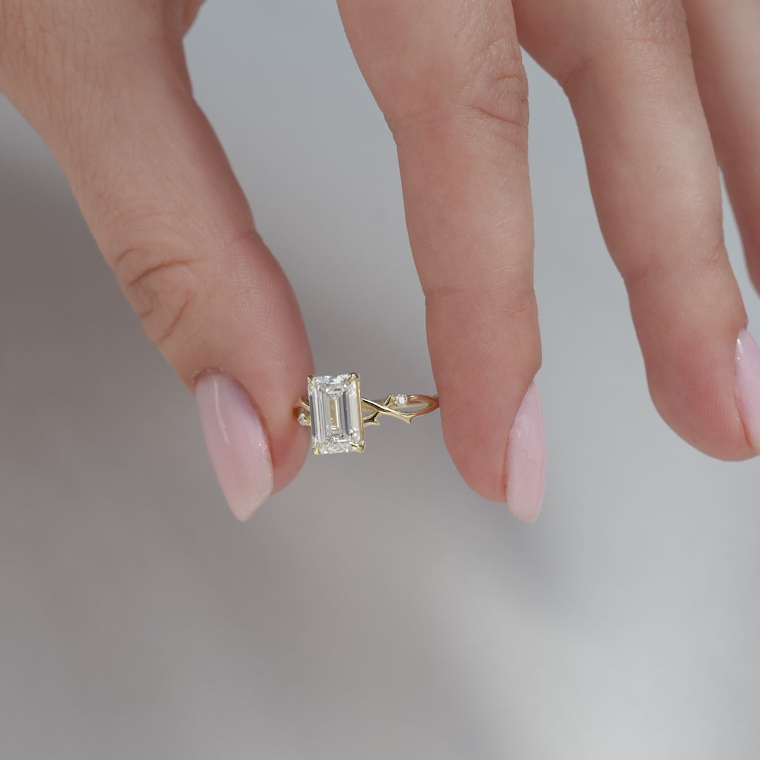 The Twig Set With A 2 Carat Emerald Lab Diamond
