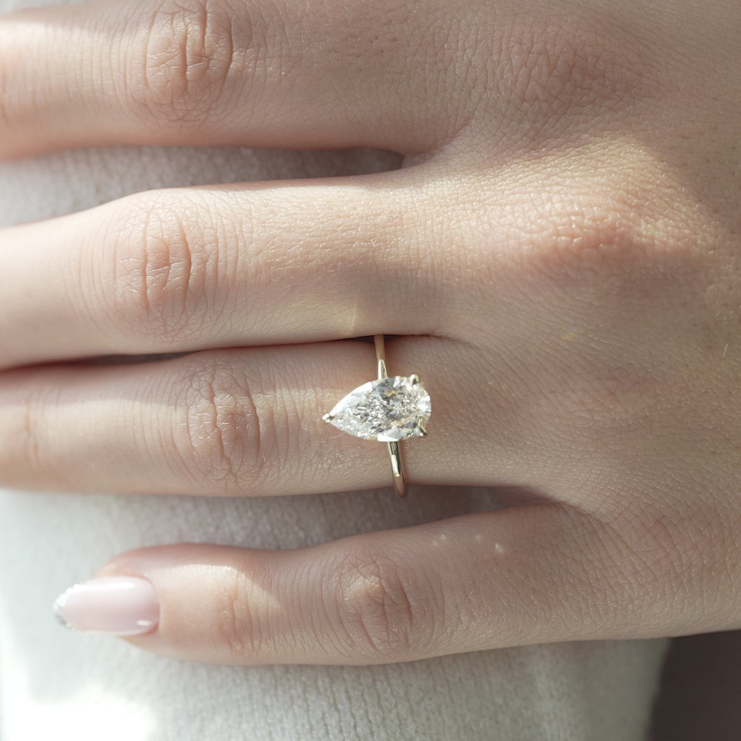 The Kamellie Set With A 2 Carat Pear Lab Diamond