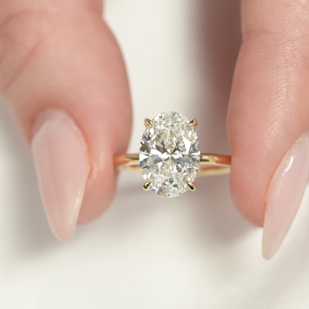 The Kamellie Set With A 2 Carat Oval Lab Diamond