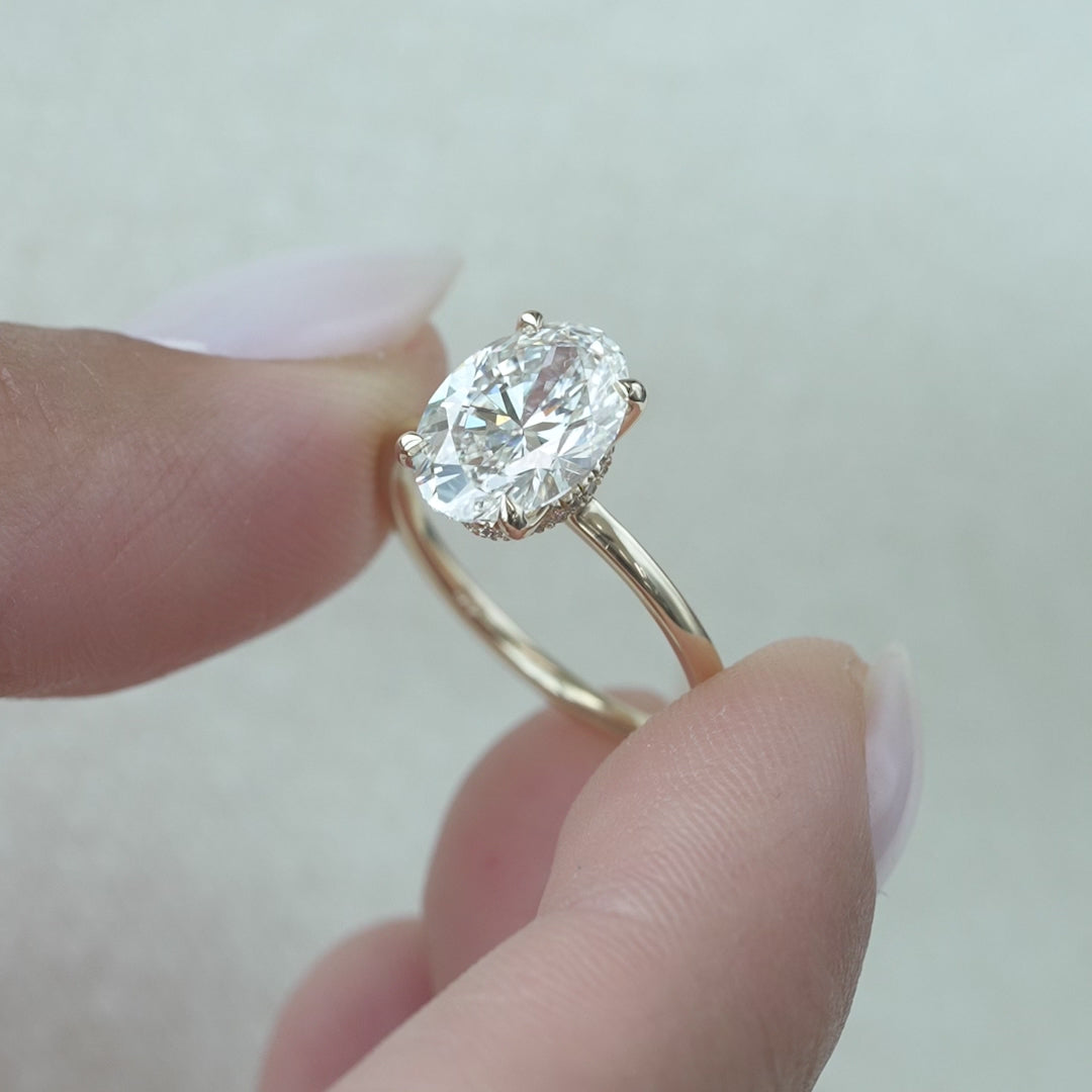 The Nelly Set With A 2 Carat Oval Lab Diamond