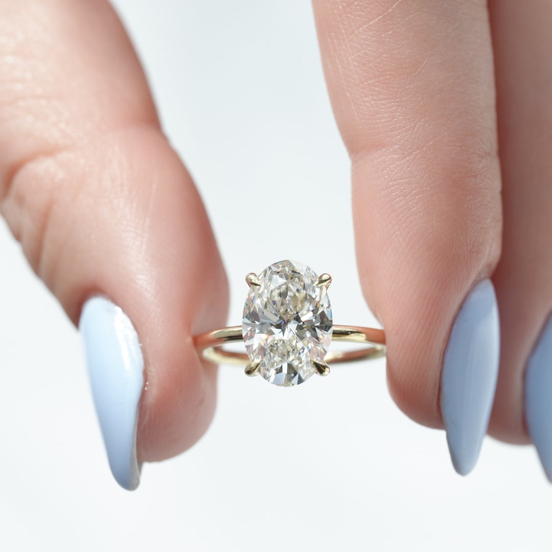 The Ashley Set With A 2 Carat Oval Lab Diamond