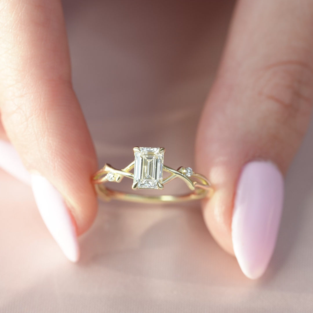 The Twig Set With A 2 Carat Emerald Lab Diamond