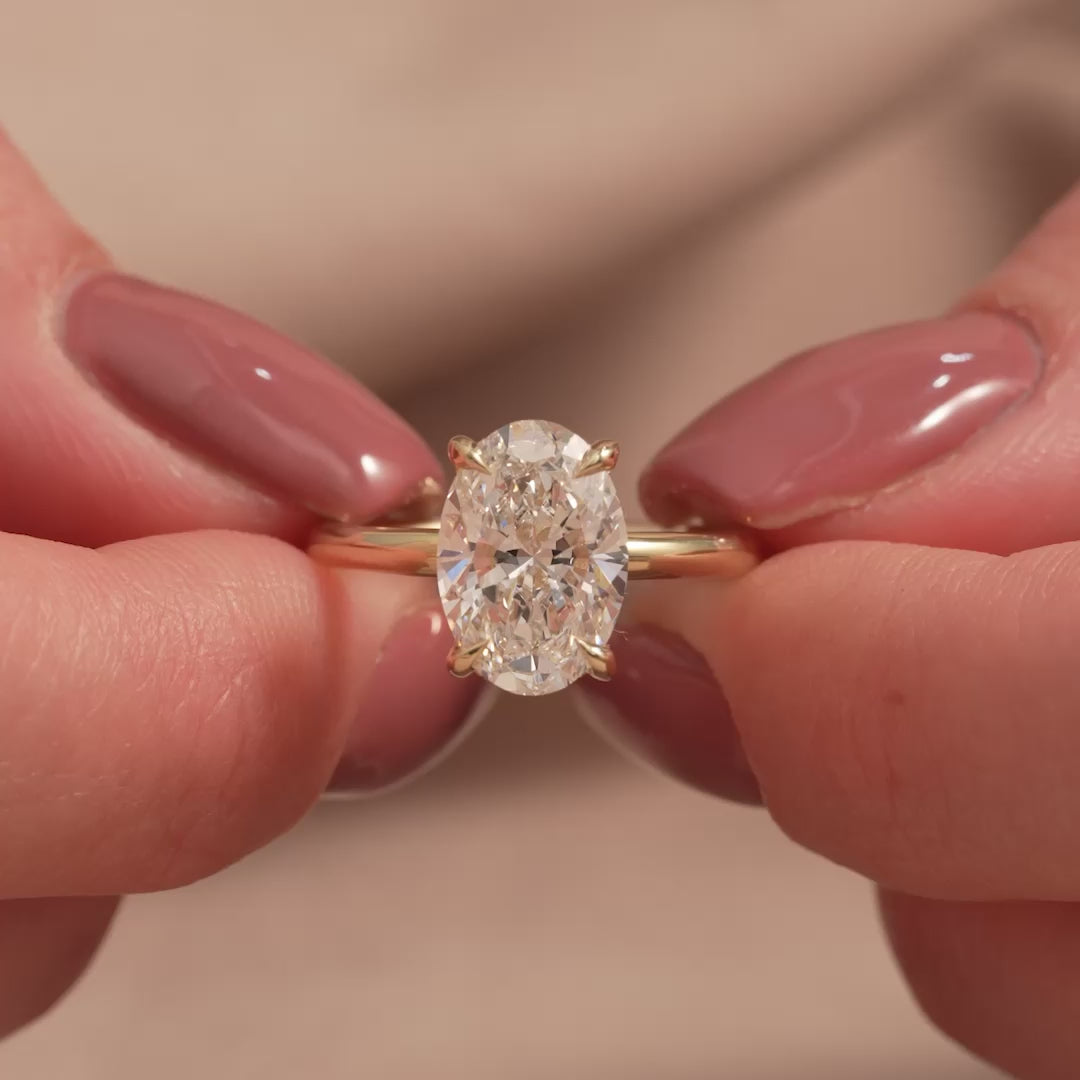 The Kamellie Set With A 2 Carat Oval Lab Diamond