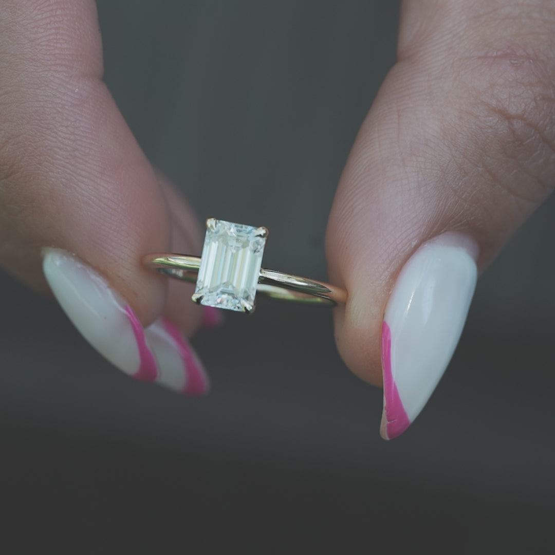 The Ashley Set With A 2 Carat Emerald Lab Diamond