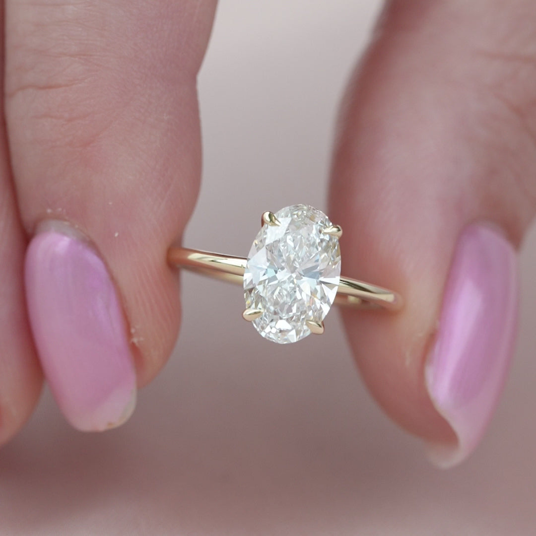 The Ashley Set With A 2 Carat Oval Lab Diamond
