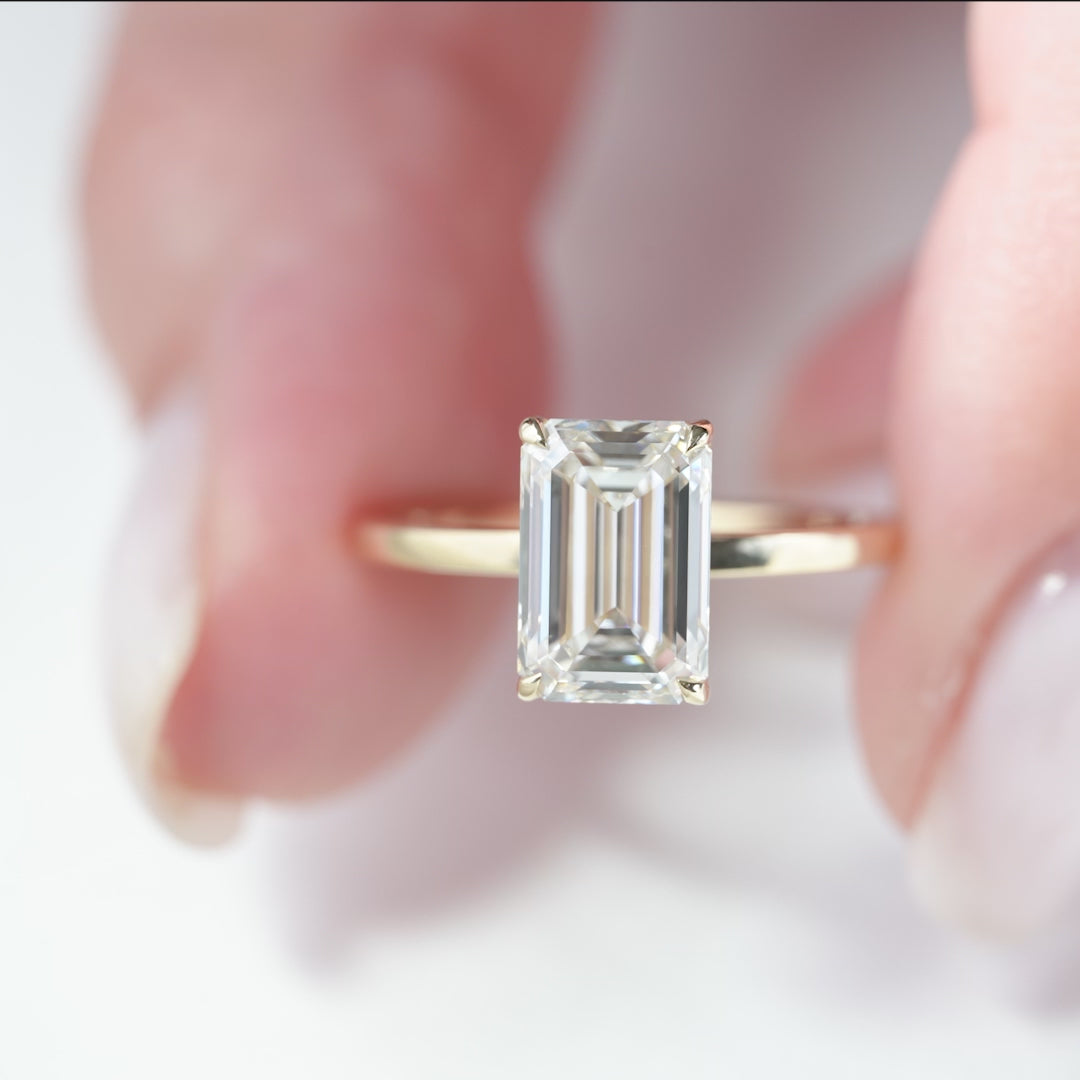 The Eleanor Set With A 2 Carat Emerald Lab Diamond