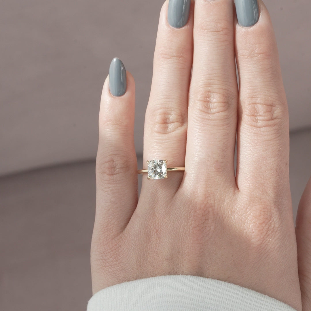 The Kamellie Set With A 2 Carat Elongated Cushion Lab Diamond