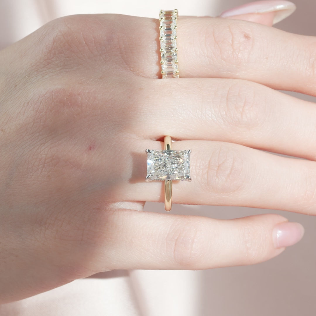The Kamellie Set With A 2 Carat Radiant Lab Diamond