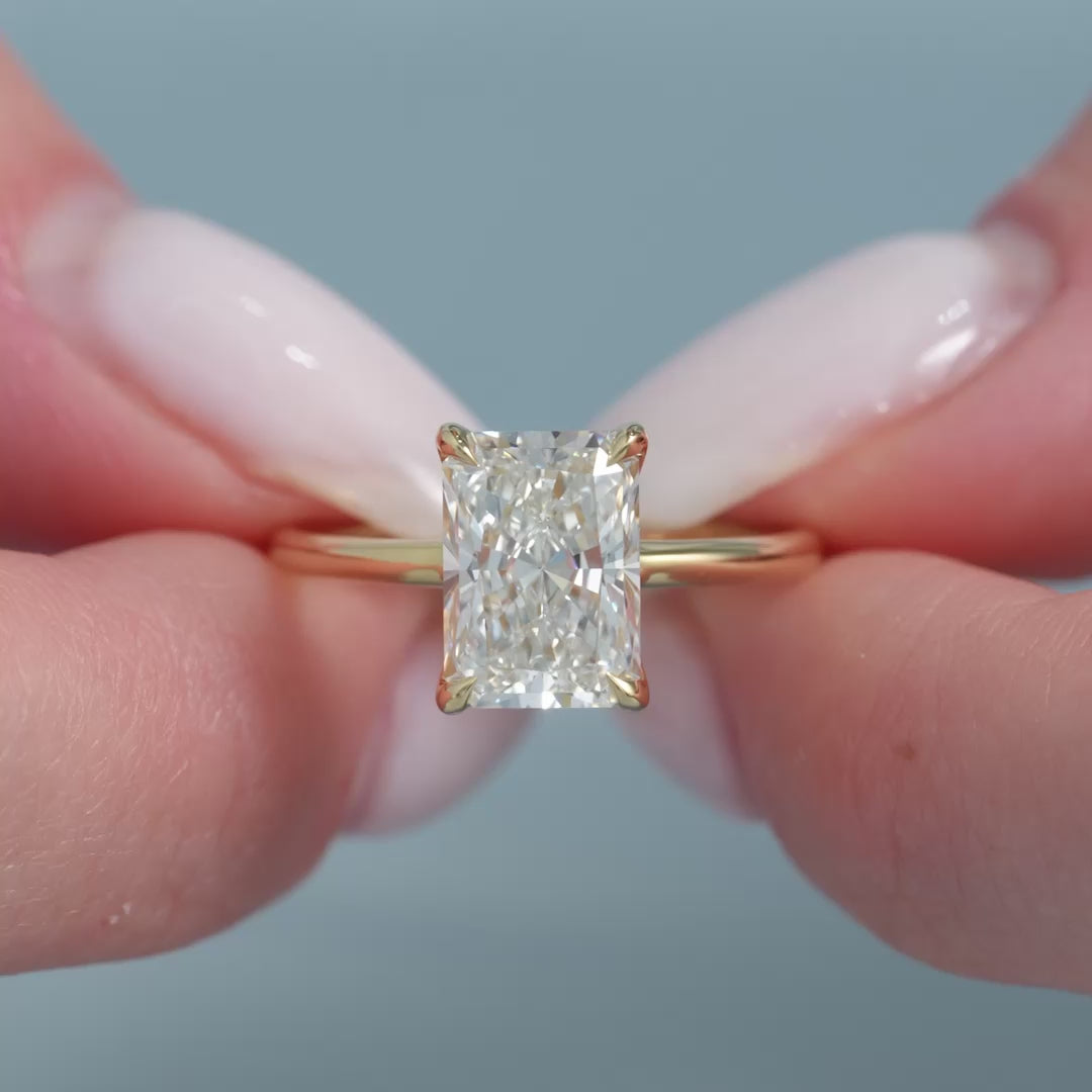 The Ashley Set With A 2 Carat Radiant Lab Diamond