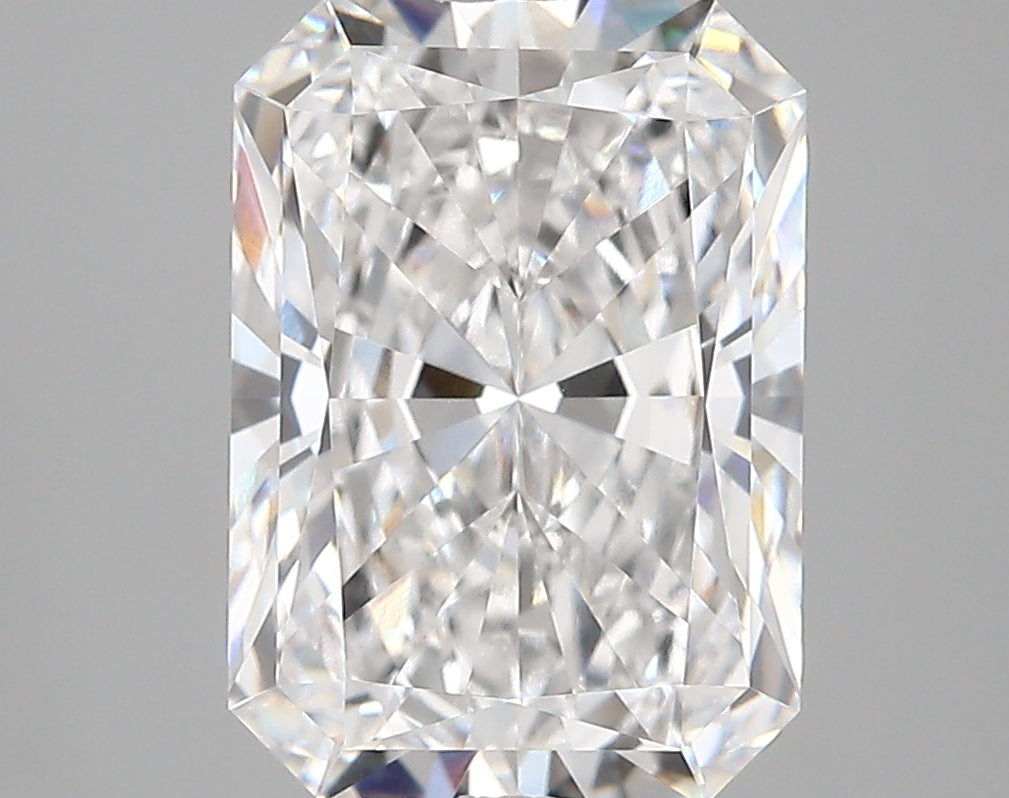 4.40 Carat Radiant Shaped, Very Good Cut, E Color, VVS1 Clarity, IGI Certified Lab Grown Diamond
