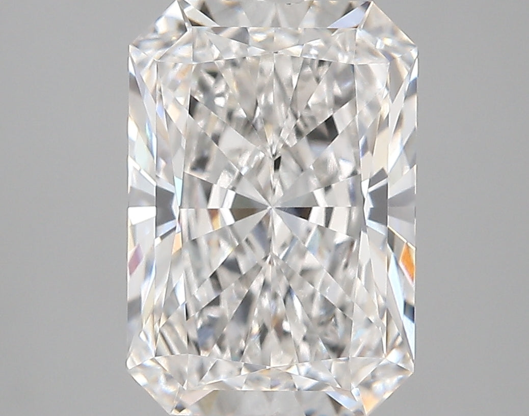 4.33 Carat Radiant Shaped, Very Good Cut, E Color, VVS2 Clarity, IGI Certified Lab Grown Diamond