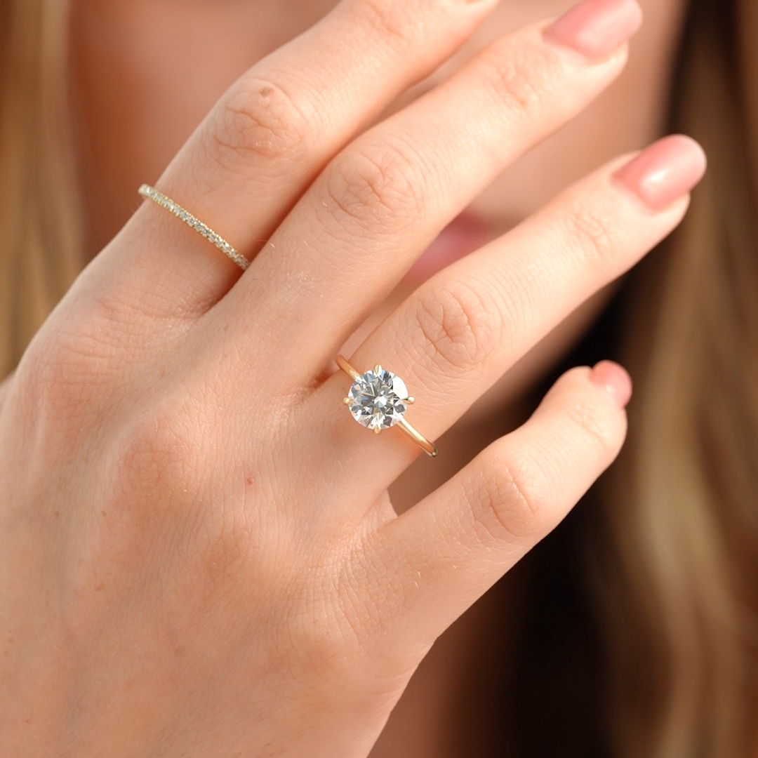 The Ashley Set With A 2 Carat Round Lab Diamond